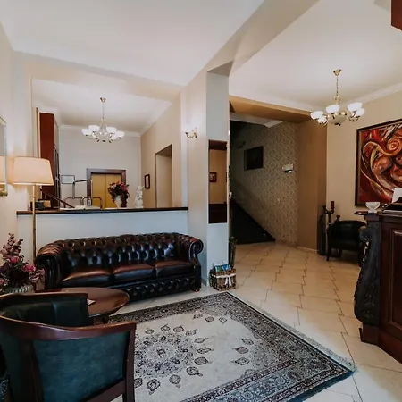 Boutique Maraton Отель Кошице