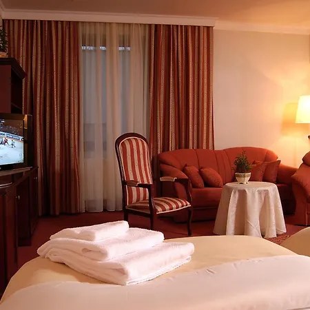 Boutique Maraton Hotel 4*