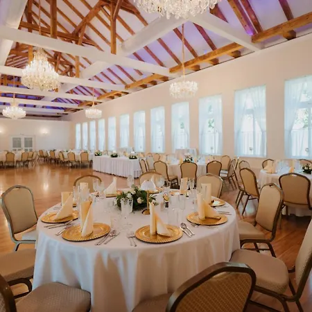 Boutique Maraton Отель