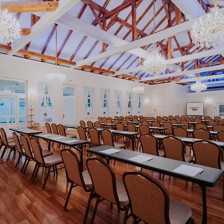 Отель Boutique Maraton 4*