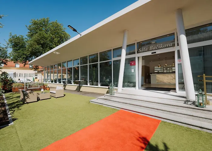 Boutique Maraton 4* Košice